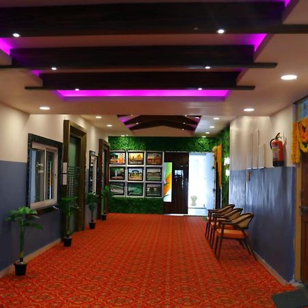 Hotel Sahasra Dla Warangal Esterno foto