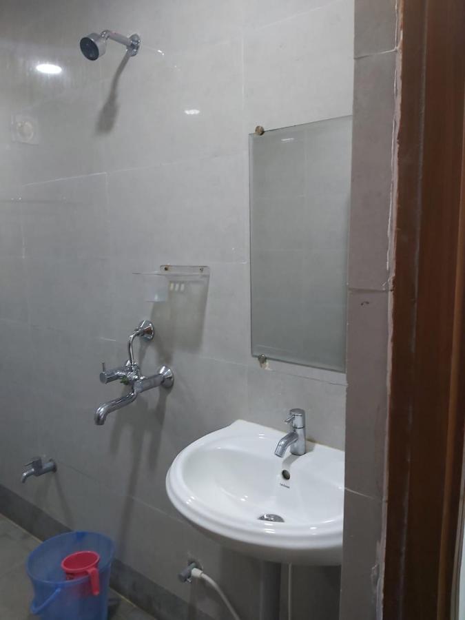 Hotel Sahasra Dla Warangal Esterno foto